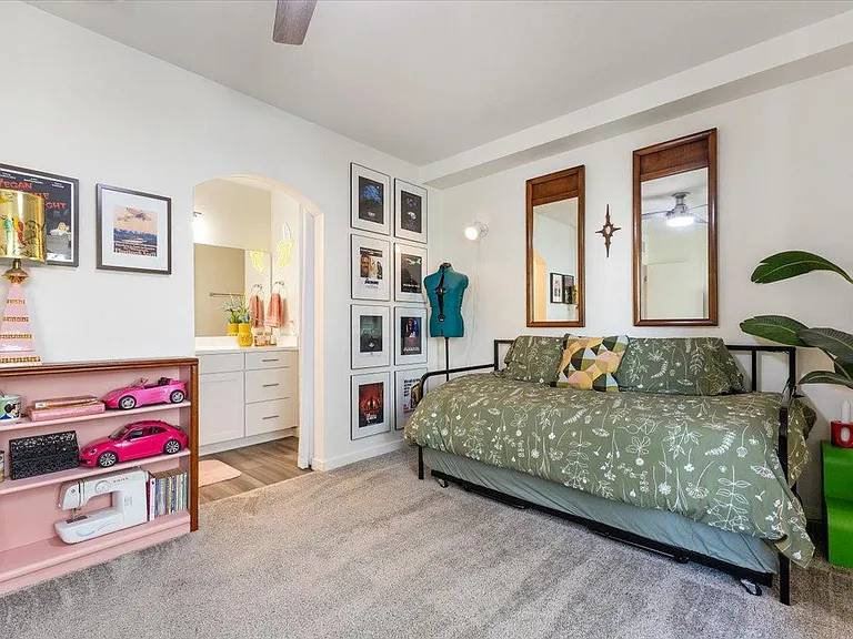 7842 N 20th Gln — Photo 13