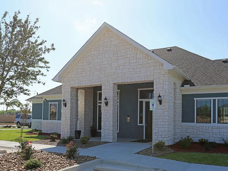 Seaside Landing Apartments — Photo 21