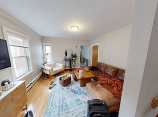 220-222 Banks St UNIT 5H, Cambridge, MA 02138