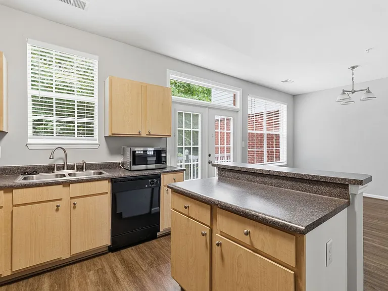 737 Woodland Creek Way — Photo 12