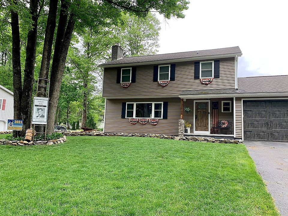 1st image of 25 Cedarwood Dr
