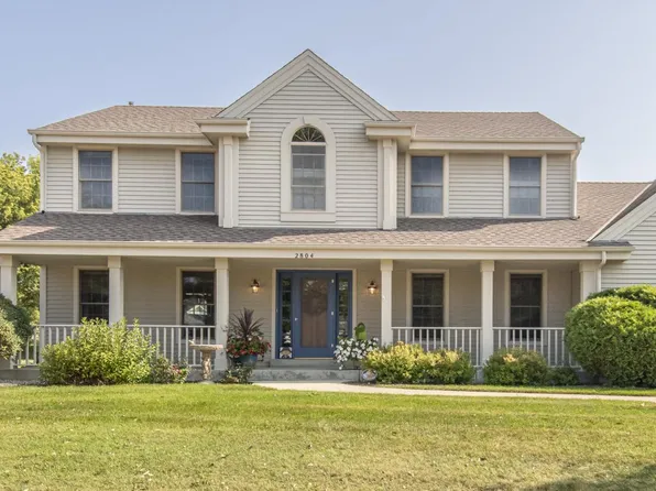2804 River Point COURT, Waukesha, WI 53189