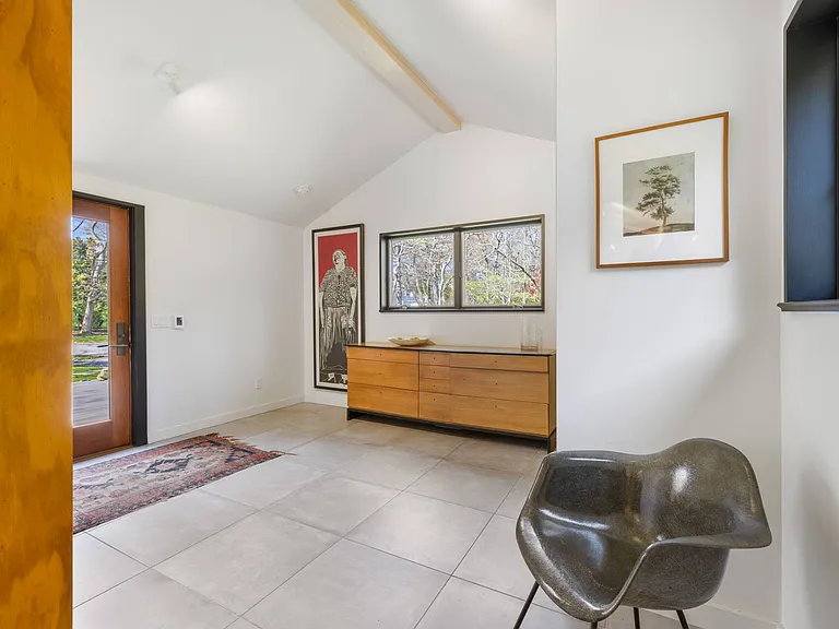 57 Hog Creek Ln — Photo 5