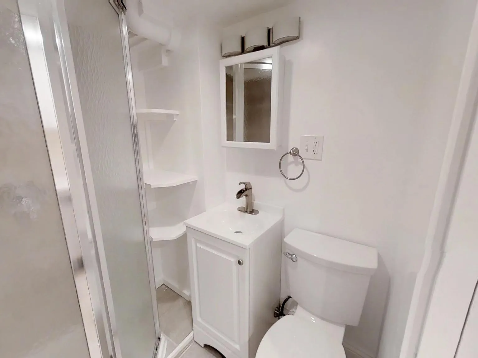 1 bed, 700 sqft, $3,300 — Photo 2