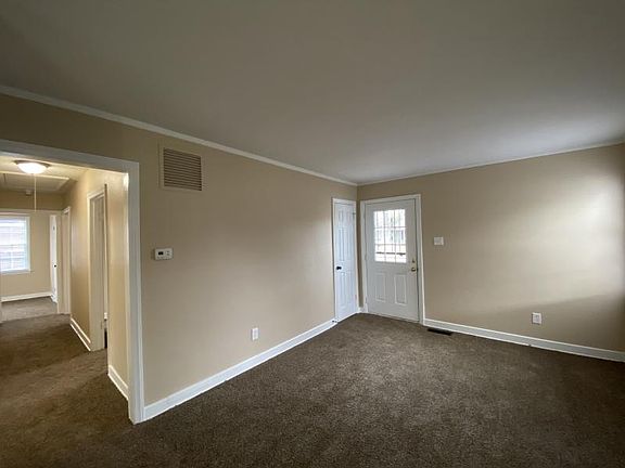2nd image of 4135 Meadow Dr