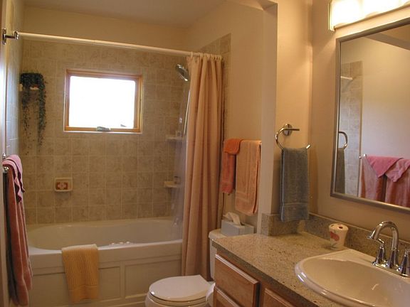 Luxurious master bath!