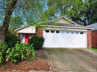 952 W Tom Stokes Ct, Baton Rouge, LA 70810