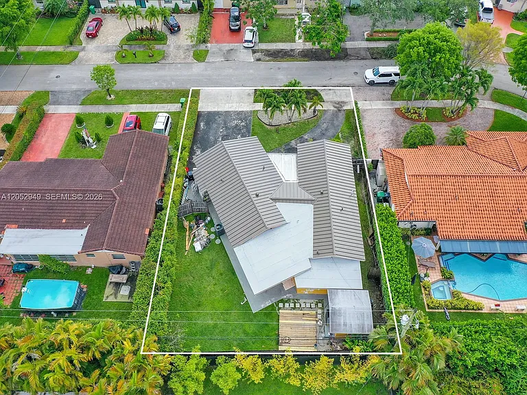 1430 SW 102nd Ct — Photo 9
