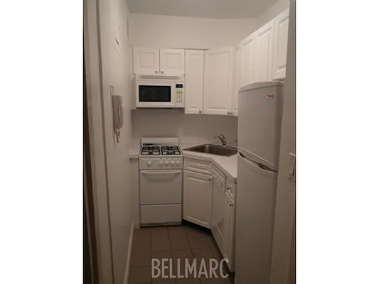 Rented by Aclawrence | media 9