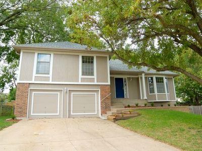 8128 Swarner St, Lenexa, KS, 66219
