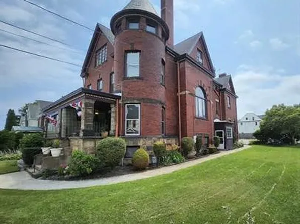 553 W 8th St #1, Erie, PA 16502