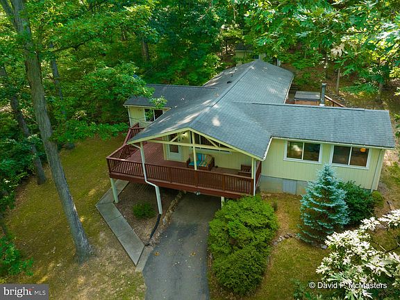 5th image of 240 Possum Hollow Trl