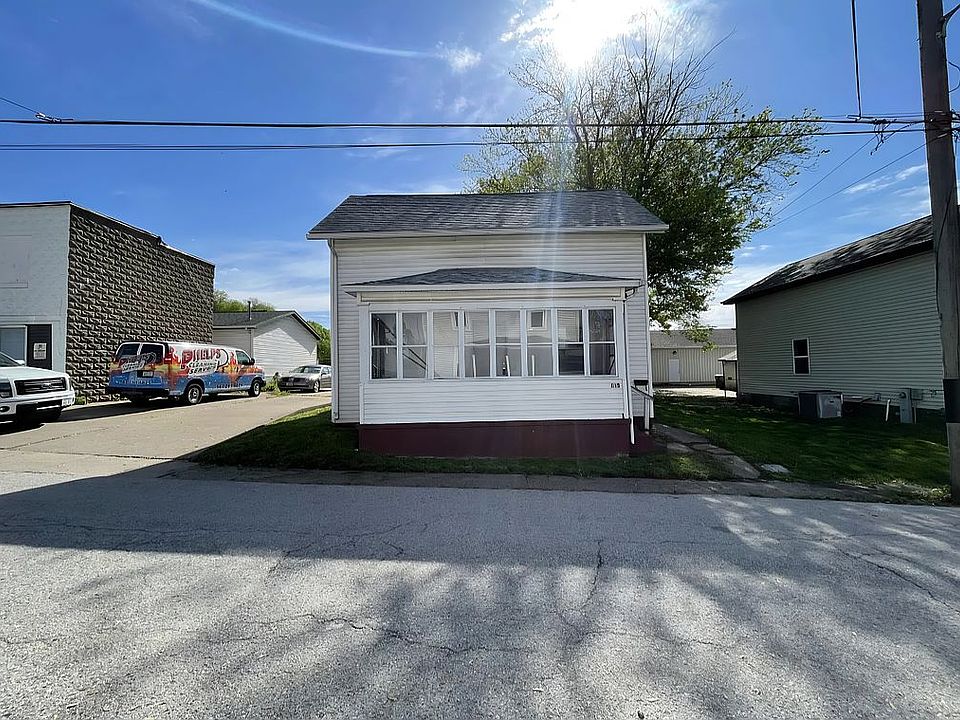 1st image of 115 Roselawn Ave