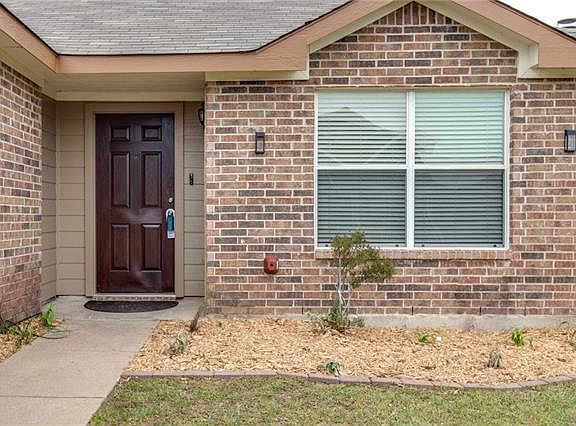 2nd image of 232 Allenwood Dr