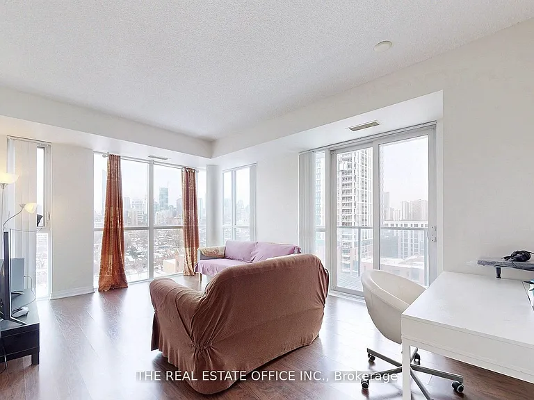 25 Cole St #1501 — Photo 12