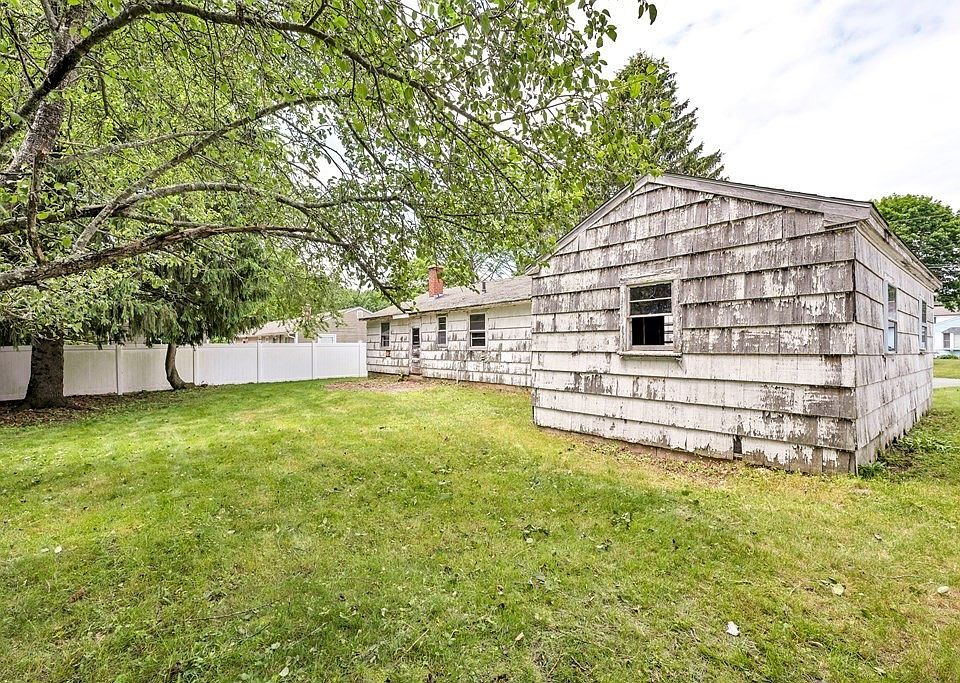 16 Holly Ln, Hampton, NH 03842 Zillow