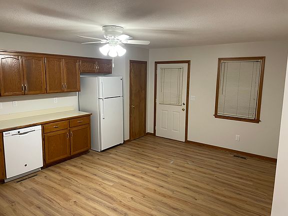 3rd image of 1109 Doniphan Ct #1107