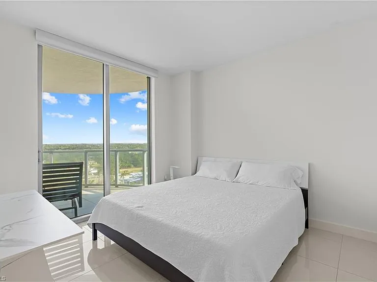 3000 Oasis Grand Blvd #1101 — Photo 13