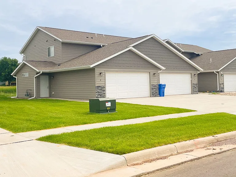 110 Tanner Ct — Photo 36