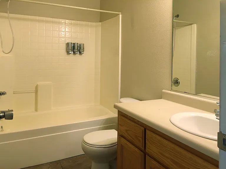 460 Posada Way #5 — Photo 5