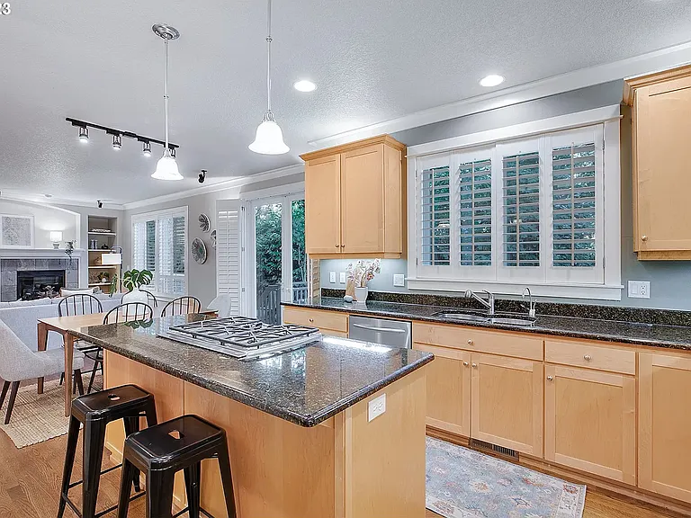 2227 Matterhorn Ct — Photo 15