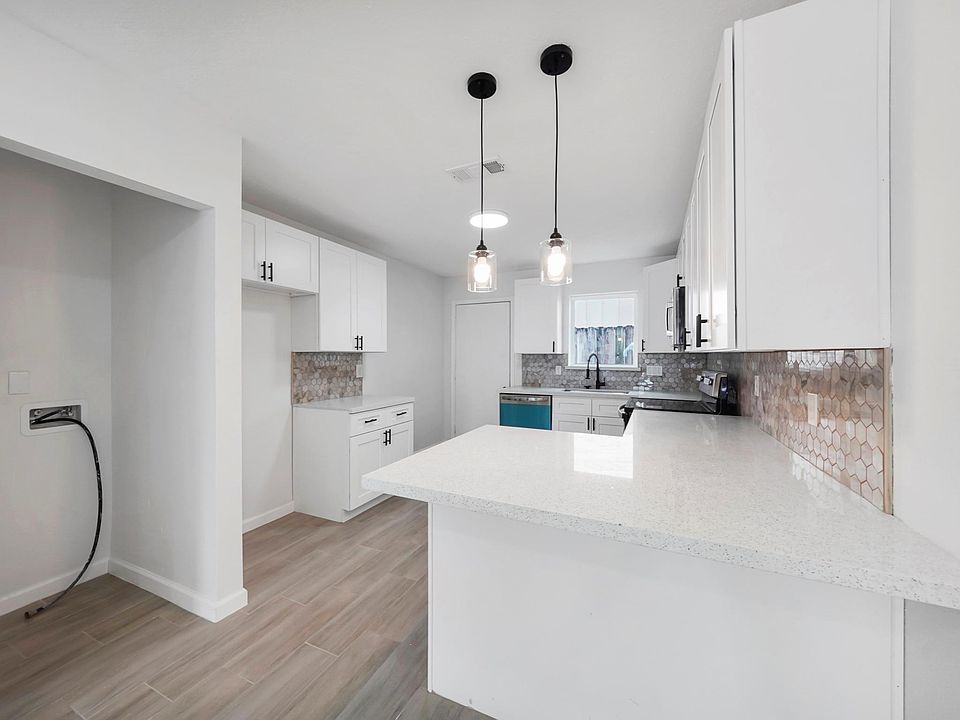 1st image of 1609 Elmview Dr APT 8