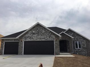 4324 E Kentbrook Dr, Springfield, MO 65802