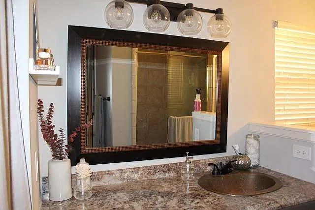 8011 Lorrie Dr — Photo 2