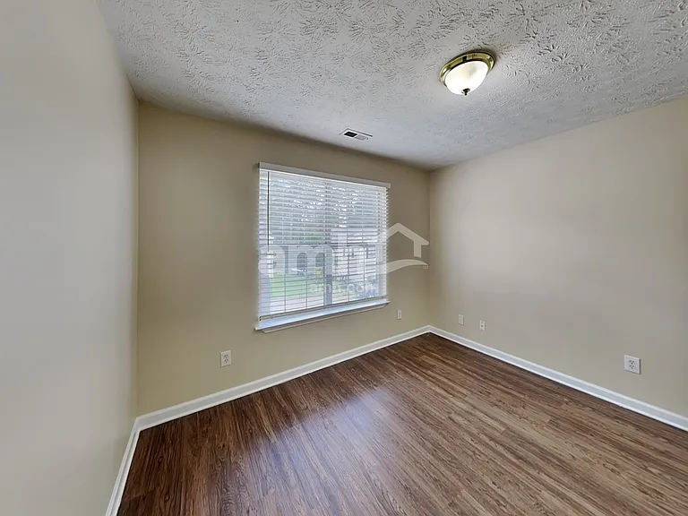 7114 Hillcrest Chase Dr — Photo 17