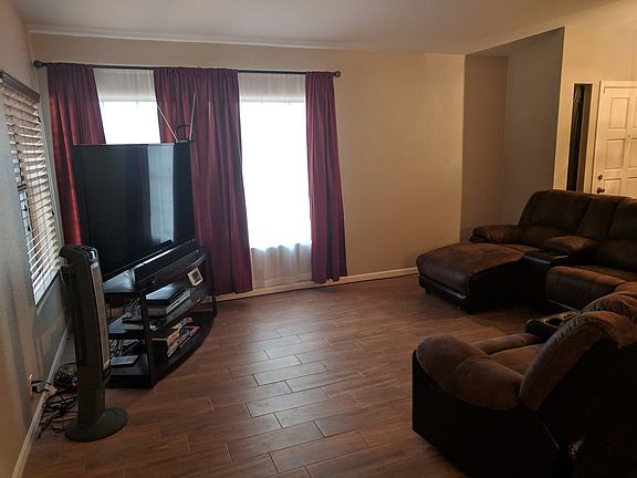 4th image of 8826 W Diana Ave