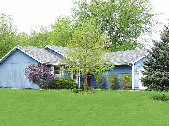 1st image of 229 Picadilly Dr S