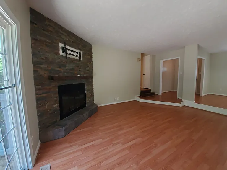6400 Hollyhock Ct — Photo 15