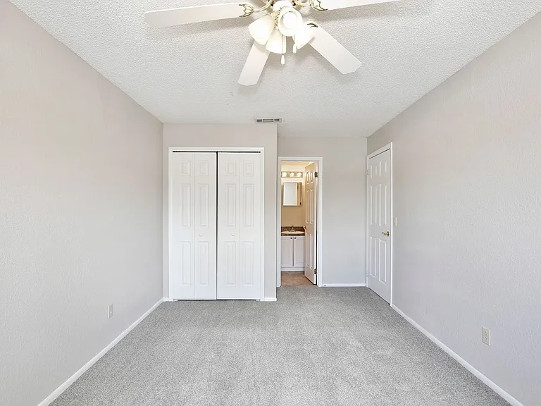 9825 Turf Way #7 — Photo 11