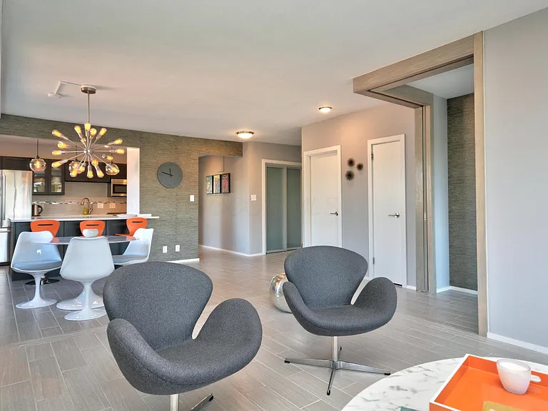 1620 E Broad St #408 — Photo 37