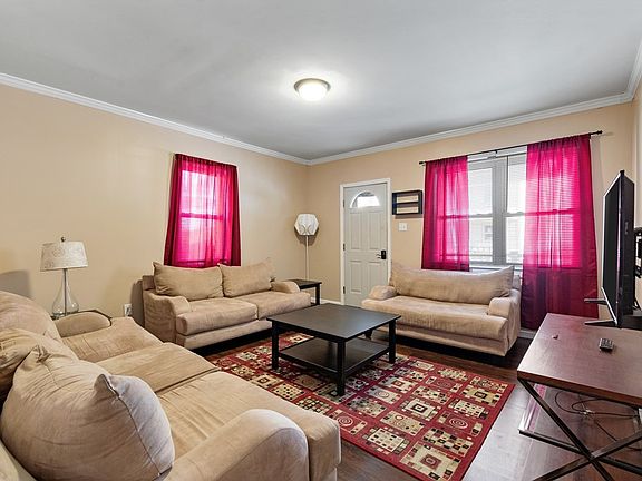 5th image of 1611 Marshall Street