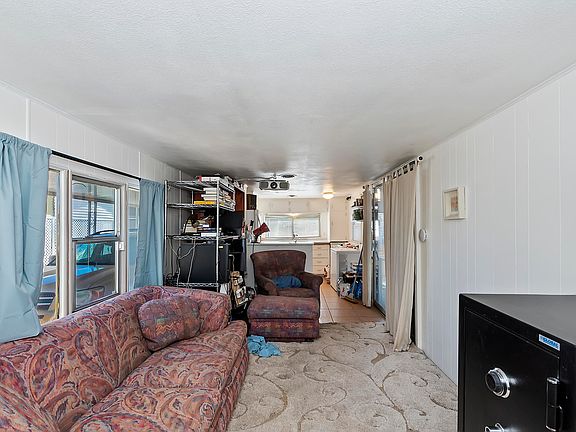 3rd image of 180 Vega St
