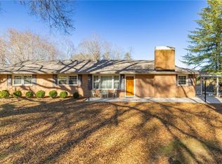 142 Kings Ln, Winston Salem, NC 27107