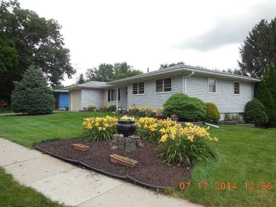 1st image of 158 Glenn Dr