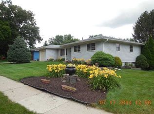 158 Glenn Dr, Iowa City, IA 52245