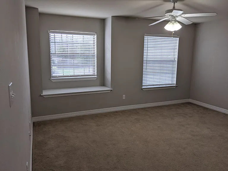 5805 Thompson Pl — Photo 21