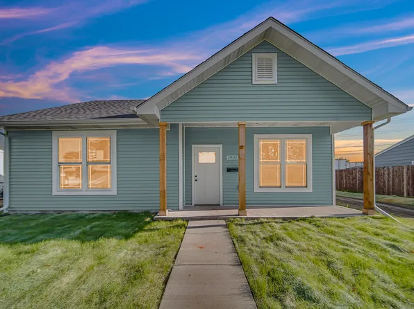 3905 Oak Crest Ln, Hammond, IN 46323