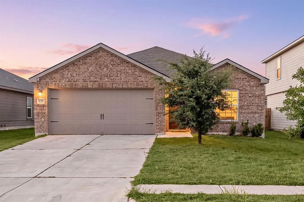 3 bed, 2.0 bath, 1536 sqft, $1,625 — Photo 1