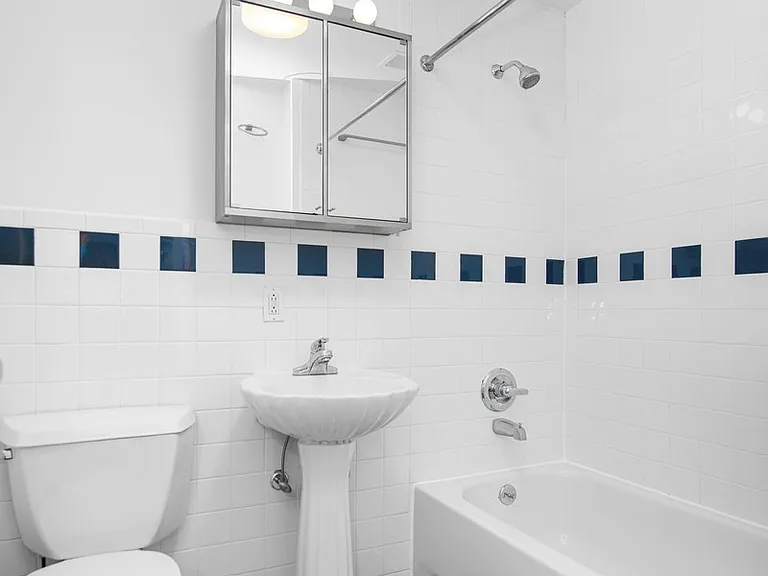 90 Clinton St #2A — Photo 5