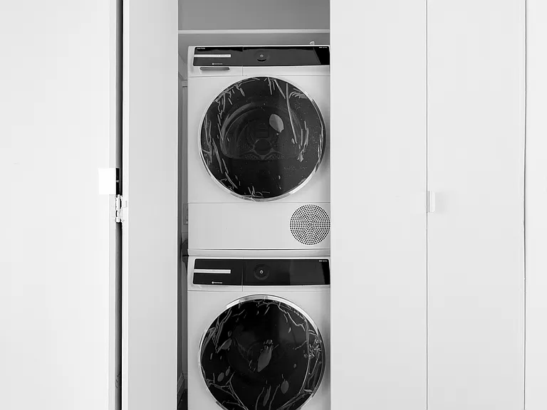 561 10th Ave #44G — Photo 8