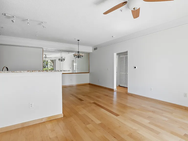 1696 Harris St — Photo 6