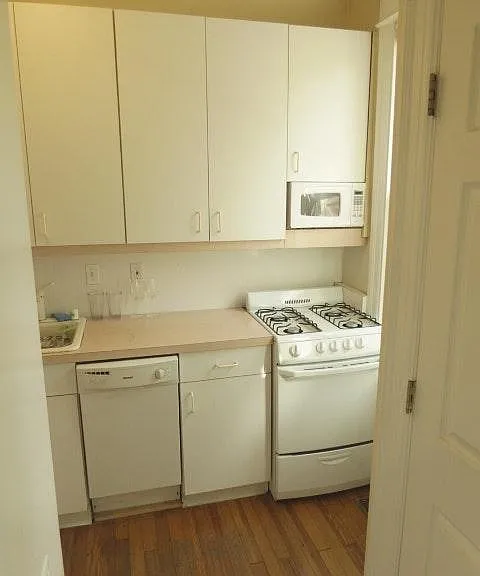 1685 Crescent Pl NW #3 — Photo 6