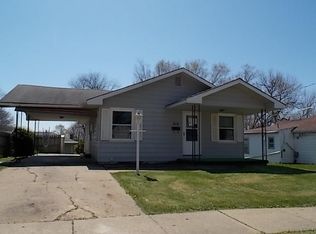 310 E Jefferson St, Knoxville, IA 50138