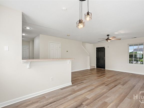 5th image of 155 Willow Oak Drive