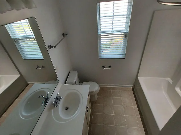 608 Stapleford Ln — Photo 19