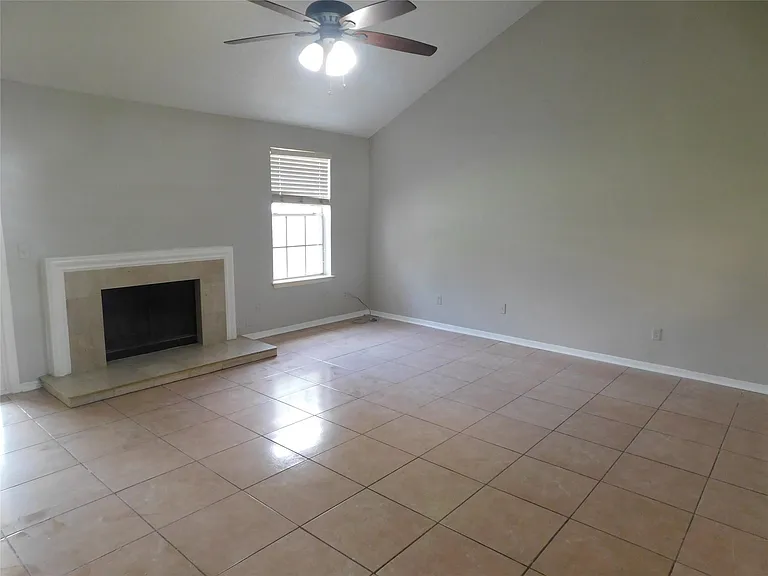 4403 Alamo Ave — Photo 4